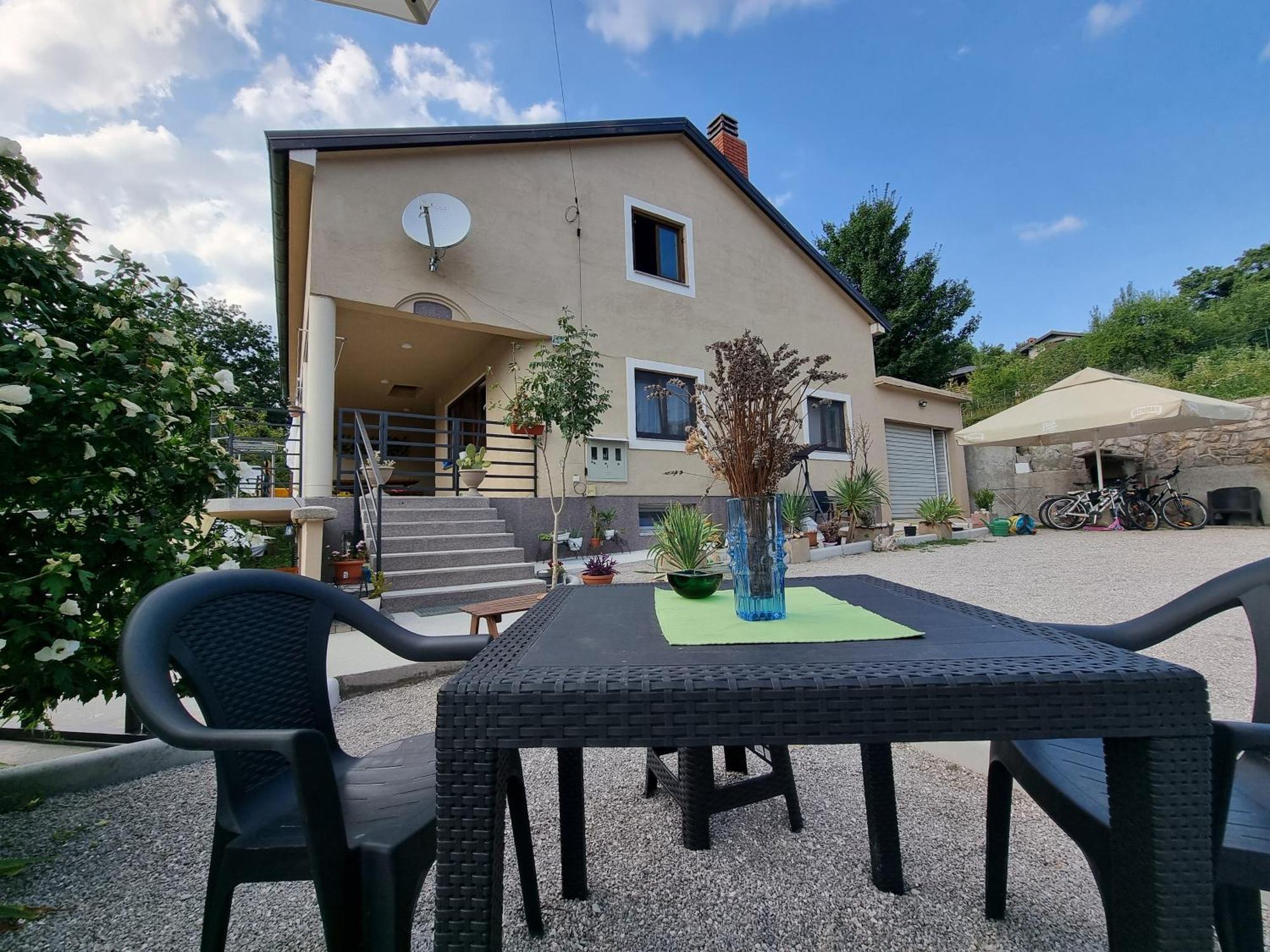 Haus Natura Jurdani Exteriér fotografie